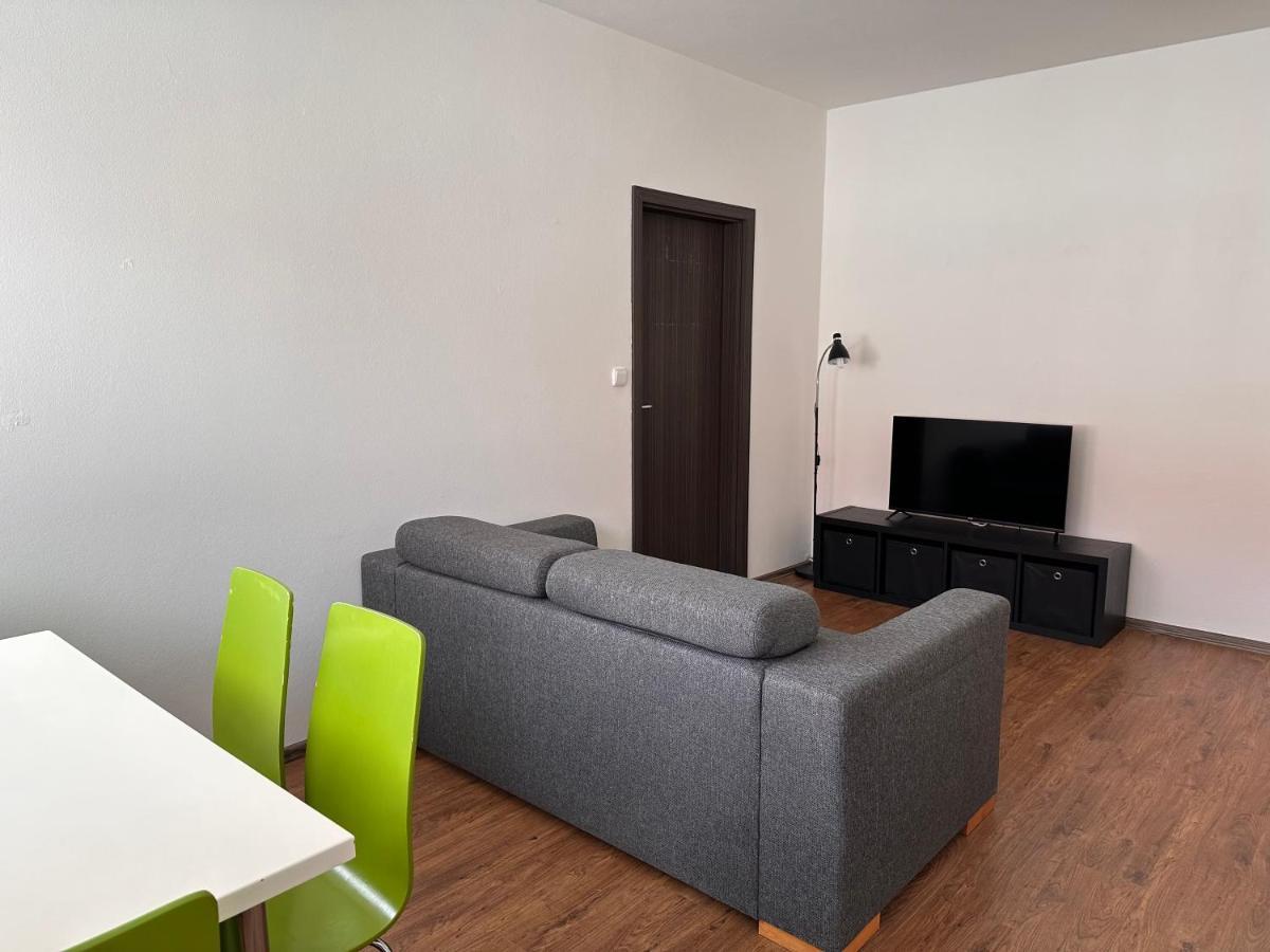 Apartman Ab Kryte Parkovani Zdarma Ceske Budejovice Kültér fotó